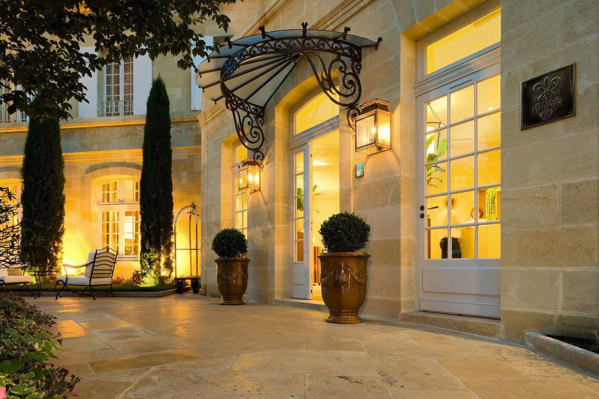 Hotel De Pavie Saint-Emilion Exterior photo