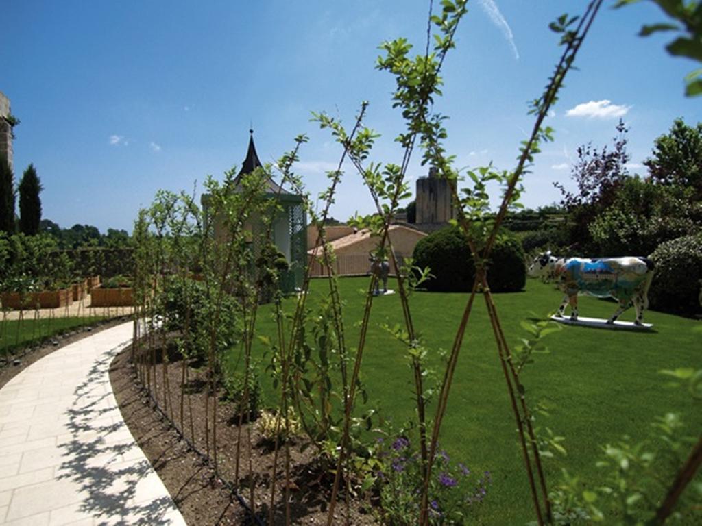 Hotel De Pavie Saint-Emilion Exterior photo